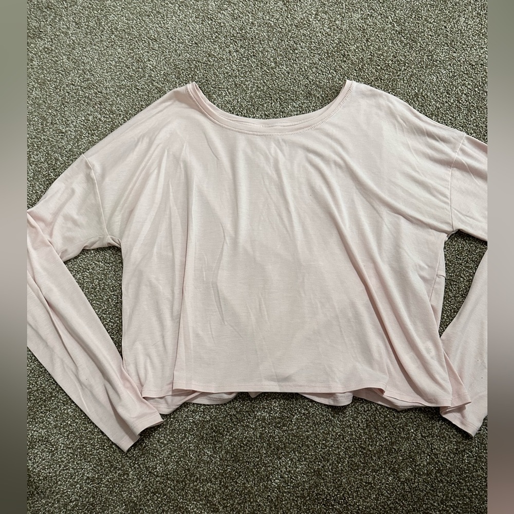Women’s cropped long sleeve